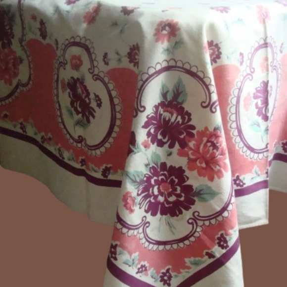 Vintage Floral Tablecloth Cottage Core - Picture 1 of 16